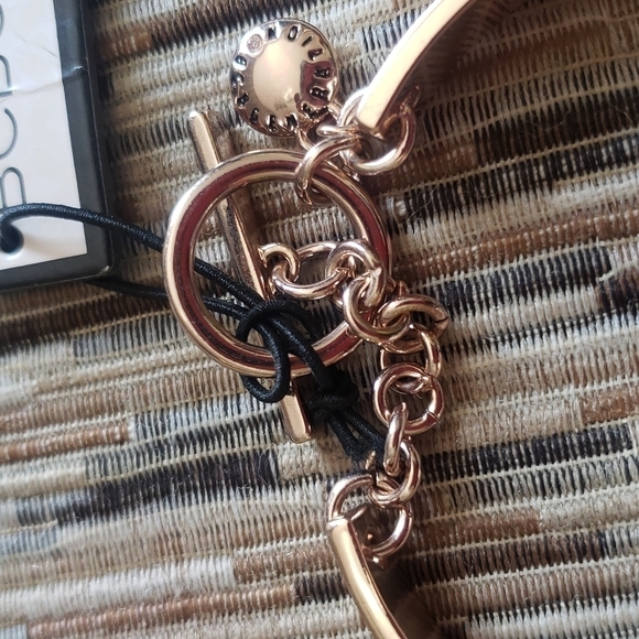 BCBGENERATION ROSE GOLD BRACELET WITH ENGRAVING “HAPPY*BLESSED*FREE” - Picture 6 of 7